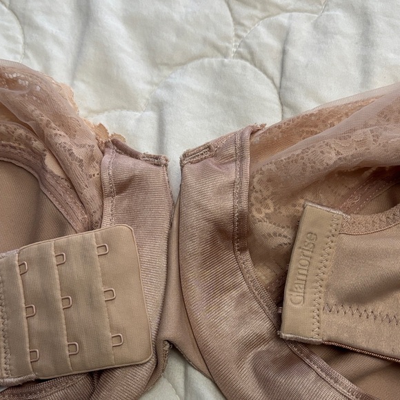 Glamorise Elegance Comfort Straps Wonderwire Bra - Picture 4 of 6